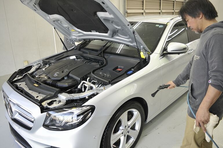 0.ベンツE220d　施工前ブロワー