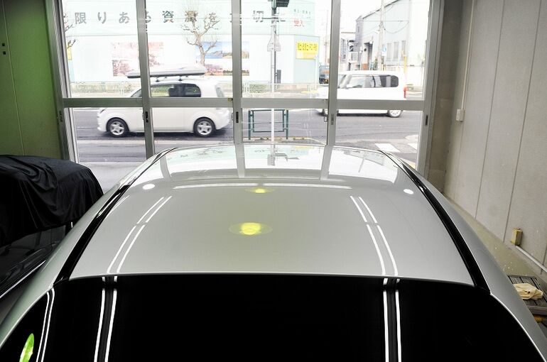 26.ベンツE220d　施工後　ルーフ