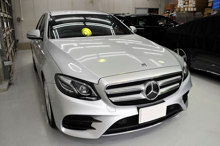 35.ベンツE220d　施工後　右前方