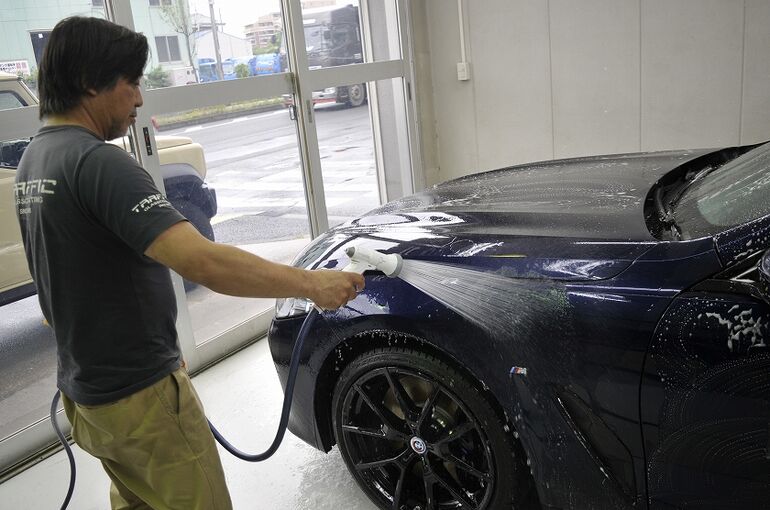 BMW840ｄ　ボディ洗浄