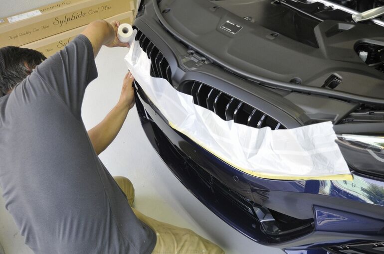 BMW840ｄ　マスキング工程2