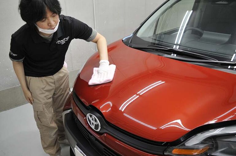 トヨタ　シエンタ　コーティング前の脱脂