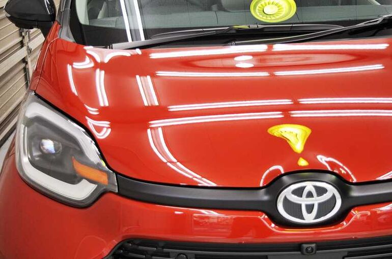 トヨタ　シエンタ　コーティング施工後　右前アップ