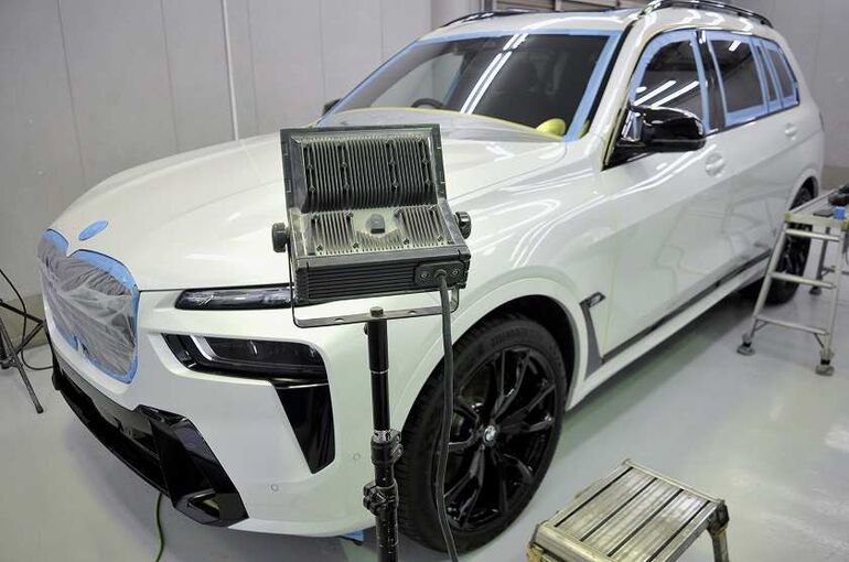 BMW　X7　磨き前　ライトセッティング