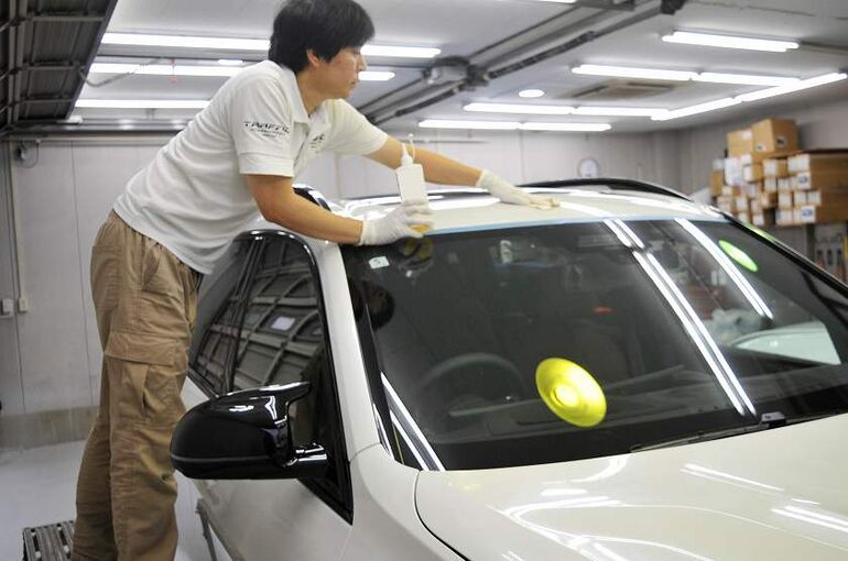 BMW　X7　ルーフ部　クレンジング施工