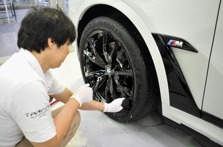 BMW X7　ホイール洗浄