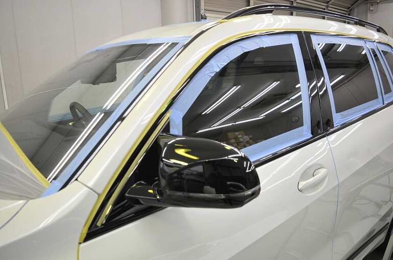 BMW X7　養生完了　左サイド面