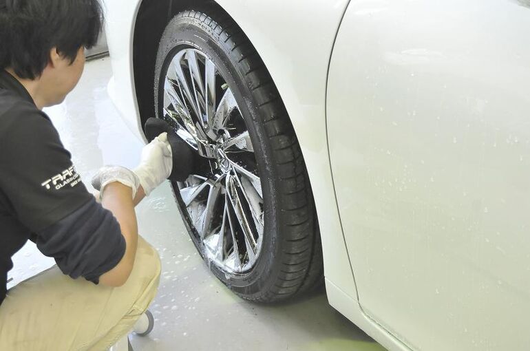 レクサス ES300ｈ　ホイール洗浄
