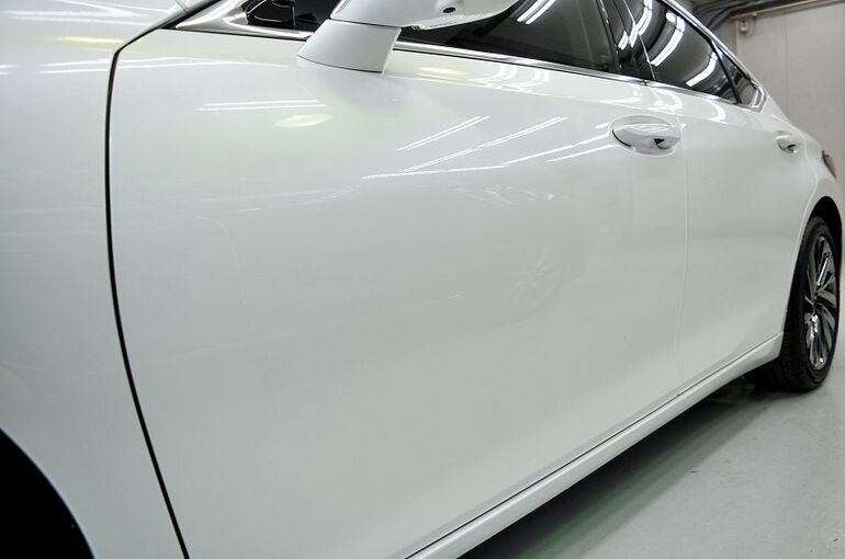 レクサス ES300ｈ　コーティング施工完了　左サイド部