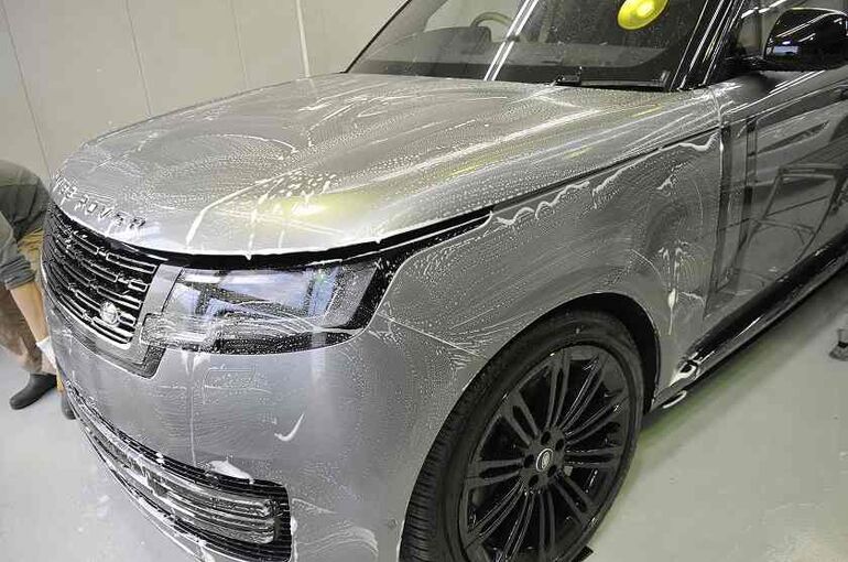 レンジローバー オートバイオグラフィ　クレンジング施工後の洗車