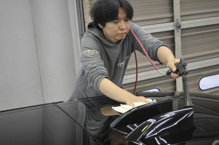 レンジローバー オートバイオグラフィ　洗車後のブロワー　ルーフ部