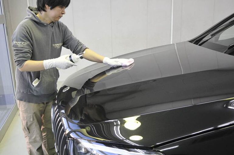 メルセデスAMG  GLC43クーペ　塗装面のワックス除去