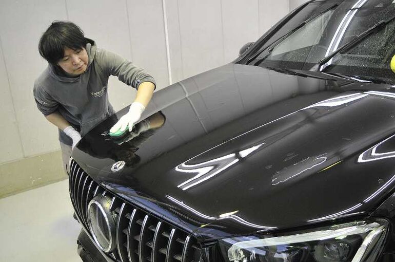 メルセデスAMG  GLC43クーペ　塗装面の鉄粉除去