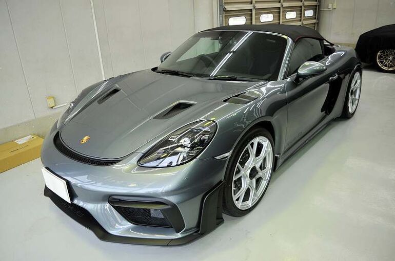 ポルシェ 718 スパイダーRS　　トラフィックガラスコーティング施工コーティング施工完了後　左前より全体像　