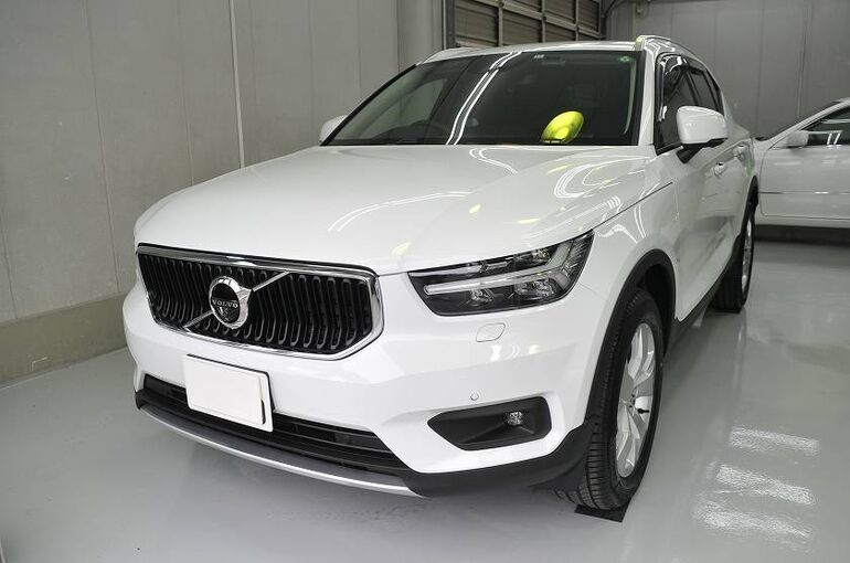 ボルボ XC40 カーコーティング施工後　左前から全体像　1