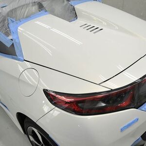 ホンダS660のカーコーティング施工中の写真。磨き施工前に養生が完了したところの写真。
