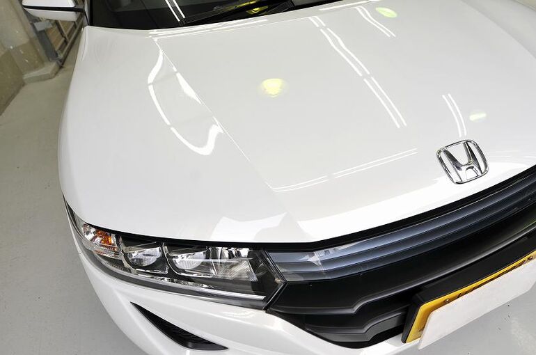 ホンダS660のカーコーティング施工完了　エンジンフード右前から撮った写真