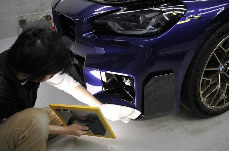17.BMW M2 CS　カーコーティング施工中の画像