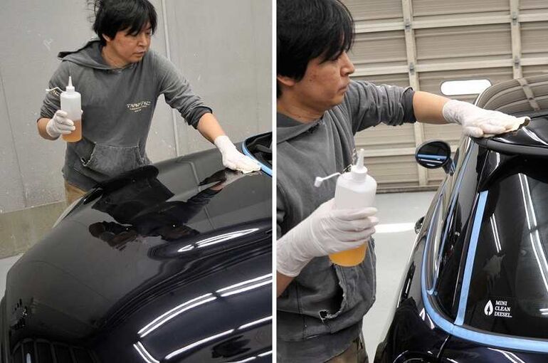 4.BMWミニ　カーコーティング施工中の画像