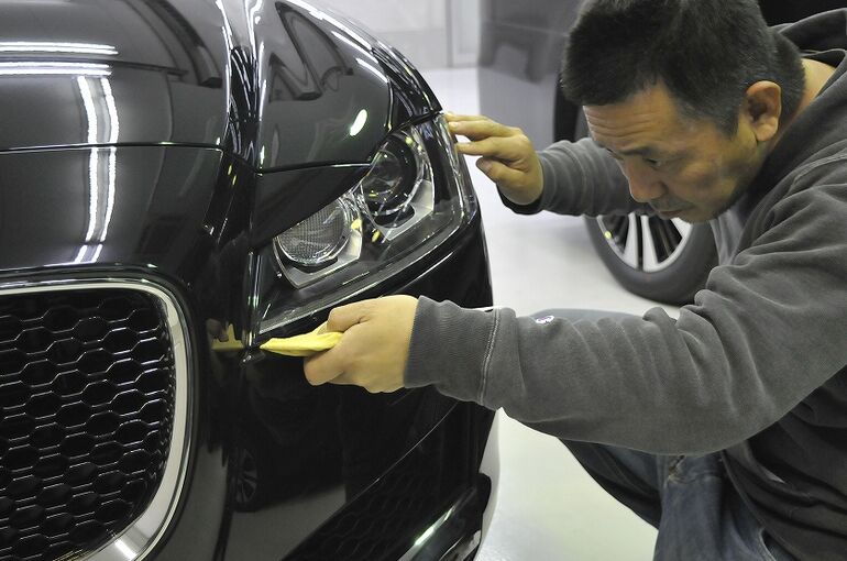 JaguarXF_25